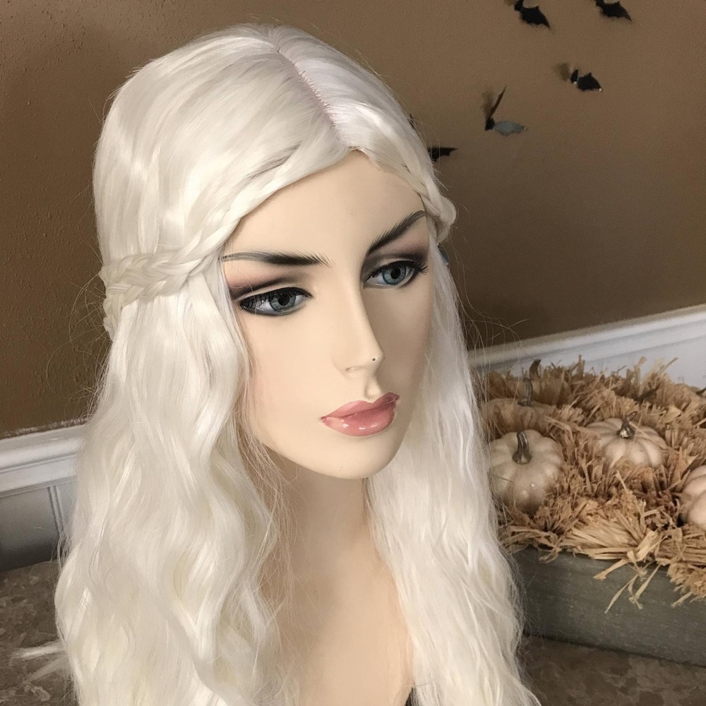 Mother of Dragons/ platinum blonde Daenerys Wig